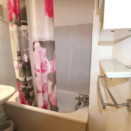 T2 Climatisé, Grande Terrasse, Piscine, Proche Plage, Idéal Famille - Fr-1-307-232 * Le Grau-du-Roi